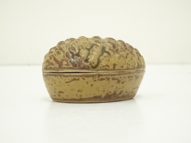 道具 ] - 道具 高取焼 亀井味楽造 松毬香合（共箱） | ネットショップ